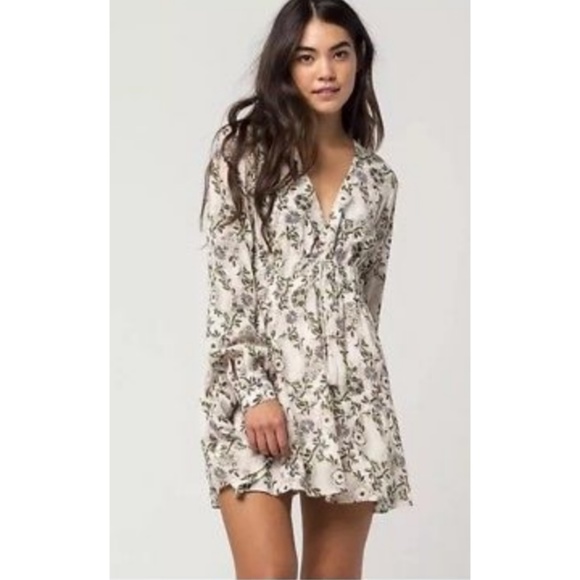 Free People Dresses & Skirts - PRICE DROP NWT BEAUTIFUL FREE PEOPLE DRESS